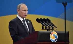 Ο Βλαντίμιρ Πούτιν προειδοποιεί: Ο προστατευτισμός γίνεται «κανόνας» σε διεθνές επίπεδο