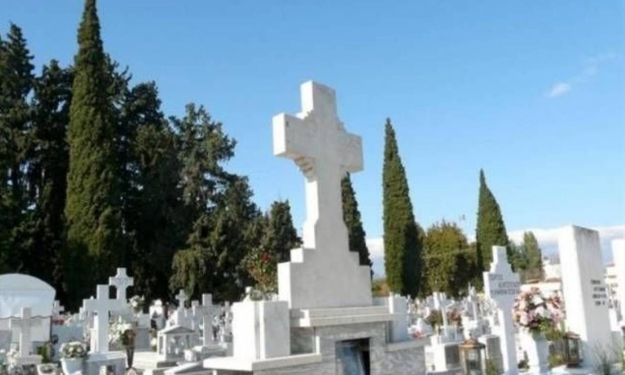Αμαλιάδα: Ιερόσυλοι έκλεψαν λάδι από το κοιμητήριο