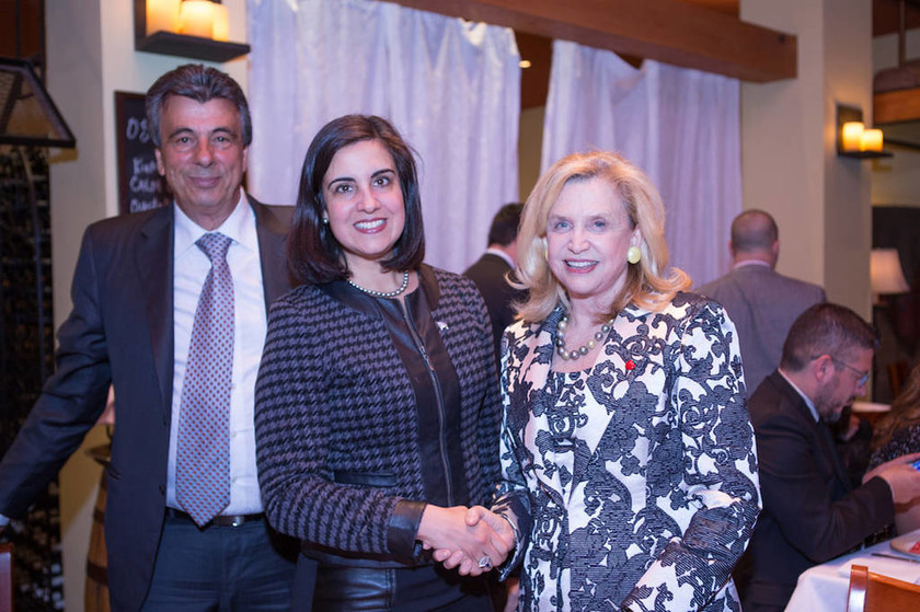 Η Ομοσπονδιακή Βουλευτής, Carolyn Maloney (δεξιά) με την υποψήφια Δήμαρχο Ν. Υόρκης, Νικόλ Μαλλιωτάκη και τον Νίκο Φύλλα της Hellas North American Events και του Hellas FM, στο δείπνο της «Greek Panorama»