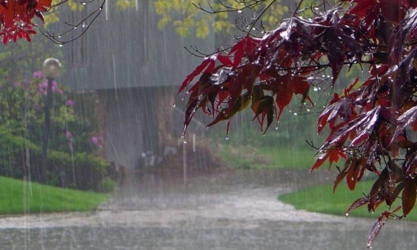 Καιρός: Προειδοποίηση Καλλιάνου - Βροχές και καταιγίδες τα επόμενα 24ωρα
