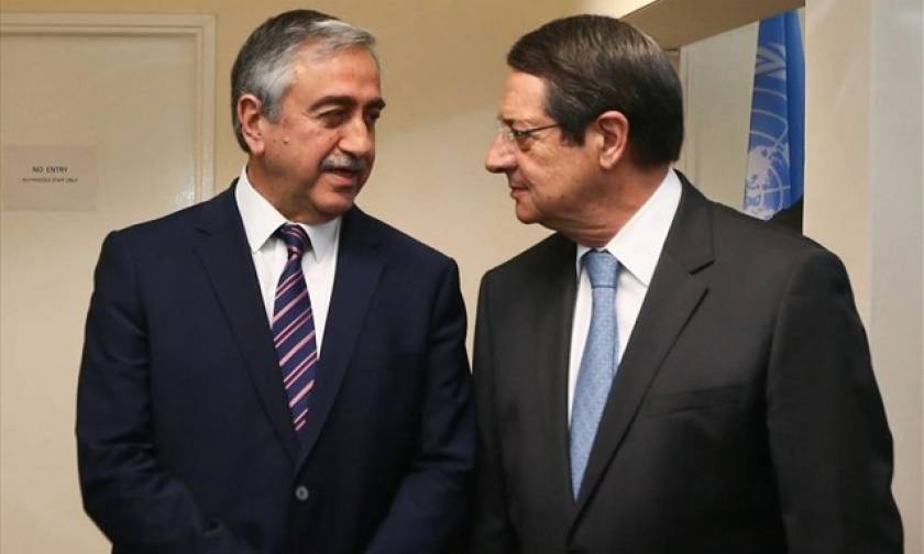 Νέα εμπόδια στις διαπραγματεύσεις για το Κυπριακό: Διαφώνησε ο Ακιντζί με την εισήγηση Αναστασιάδη