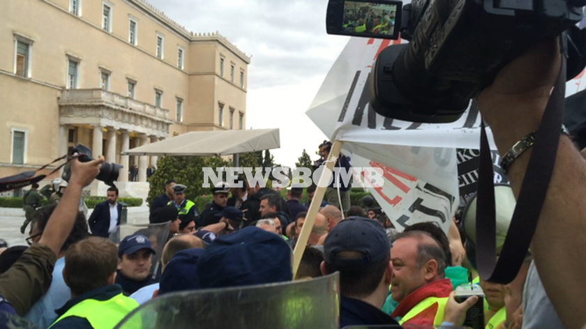 Απεργία: Στους δρόμους οι ένστολοι κατά των νέων μέτρων (pics)