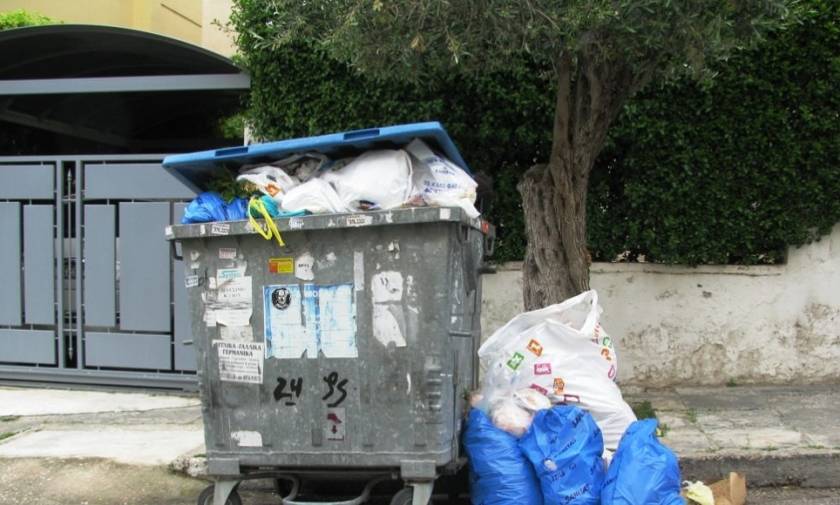ΠΟΕ-ΟΤΑ: Τετραήμερο λουκέτο στους δήμους - «Μην κατεβάζετε σκουπίδια» ζητά ο Δήμος Αθηναίων