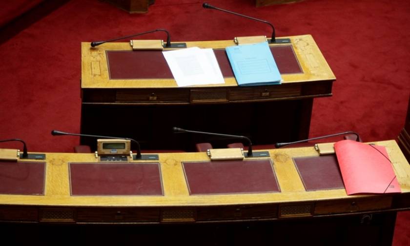 Βουλή: Απορρίφθηκε η πρόταση νόμου της Δημοκρατικής Συμπαράταξης για το εγγυημένο εισόδημα