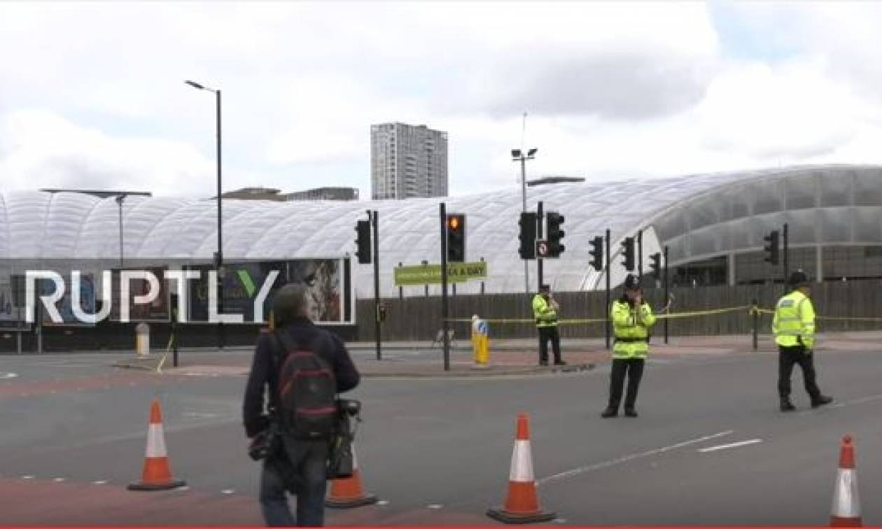 Έκρηξη Manchester: Δείτε LIVE εικόνα από το σημείο της τρομοκρατικής επίθεσης