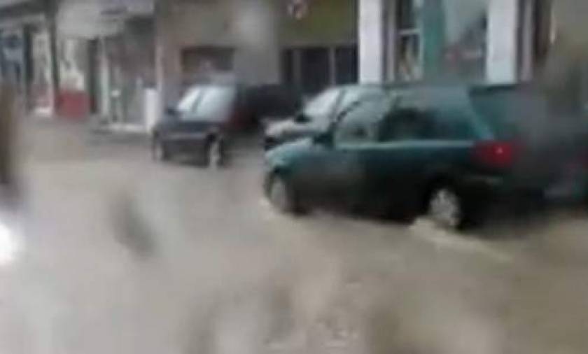 Καιρός: Πλημμύρισε η Κοζάνη (vid)