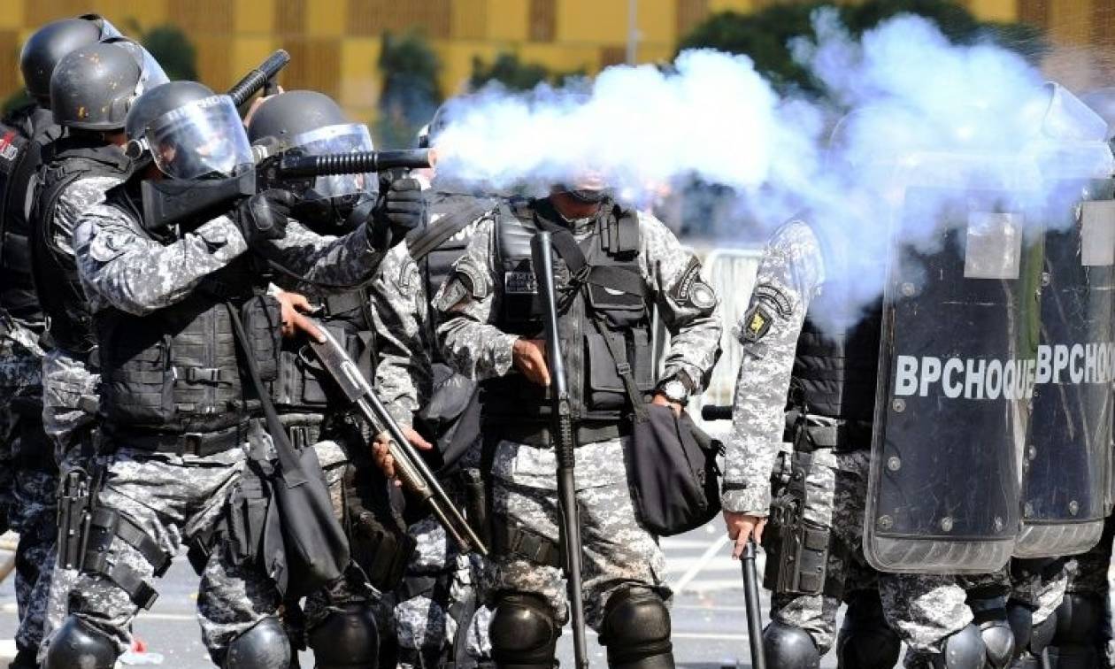 Βραζιλία: Βγήκε ο στρατός στην πρωτεύουσα