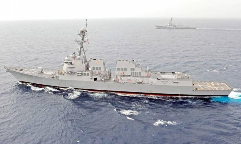 Πολεμικό πλοίο των ΗΠΑ προκαλεί την Κίνα στη Νότια Σινική Θάλασσα
