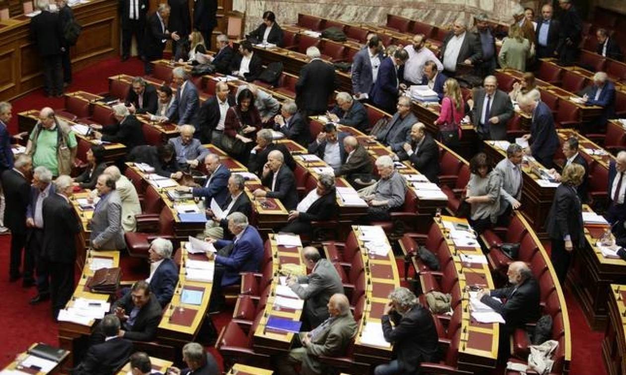 Απίστευτο: 28 βουλευτές του ΣΥΡΙΖΑ ζητούν κατάργηση διάταξης που ψήφισαν πριν μια εβδομάδα!