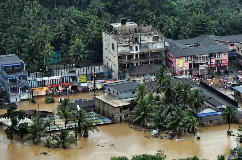 Δραματικές εικόνες στη Σρι Λάνκα: Τουλάχιστον 122 νεκροί από τις πλημμύρες και τις κατολισθήσεις