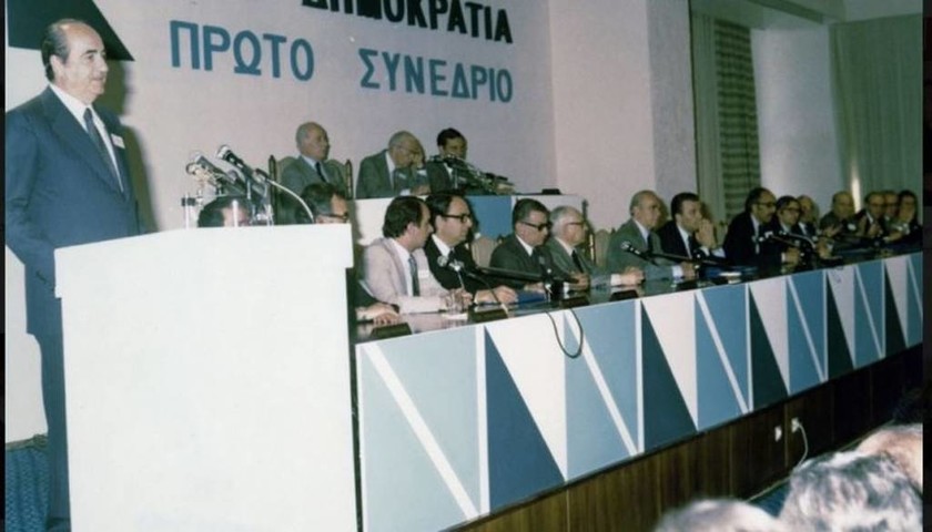 Κωνσταντίνος Μητσοτάκης: Τέλος εποχής μετά το θάνατο του πρώην πρωθυπουργού 