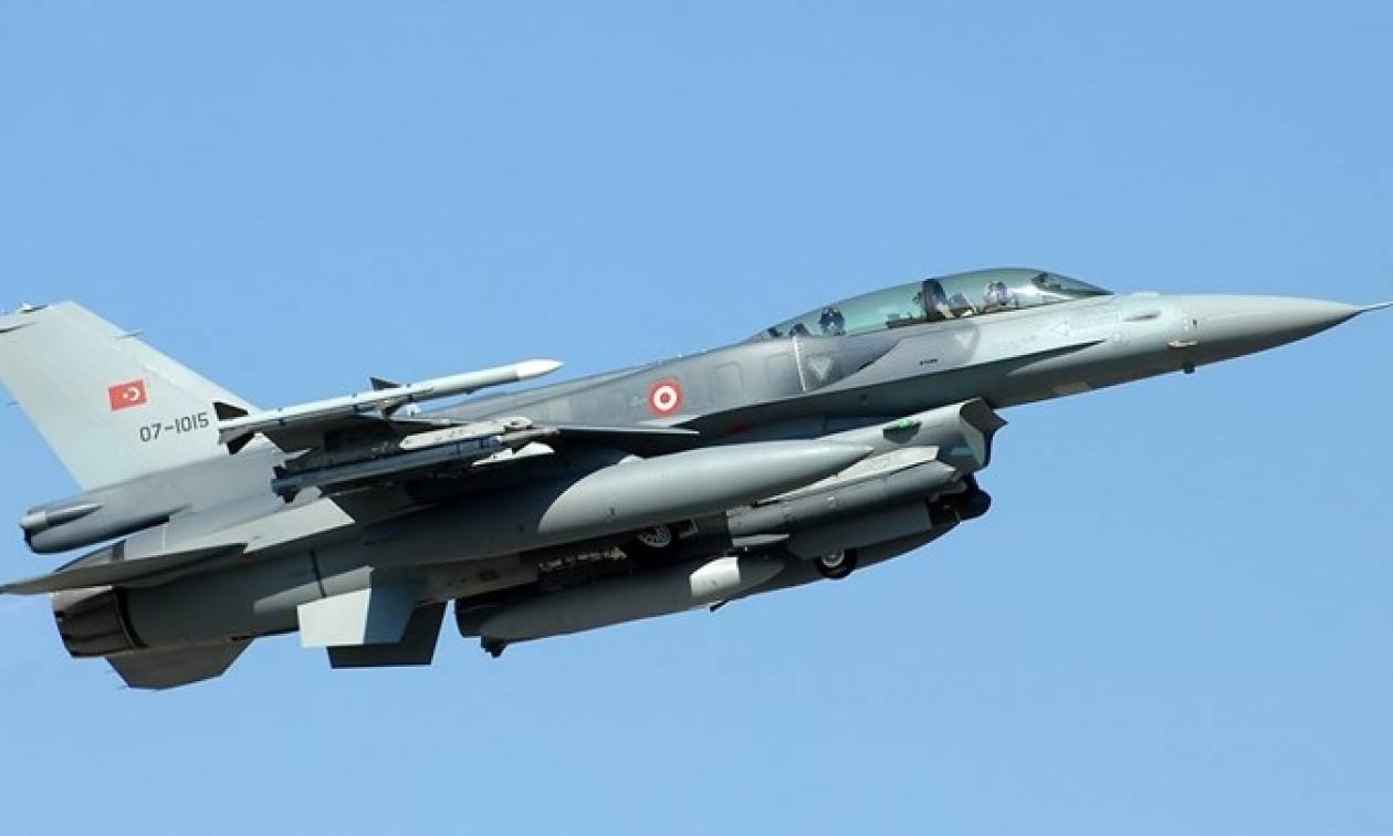 Μπαράζ τουρκικών παραβιάσεων στο Αιγαίο με εικονική αερομαχία
