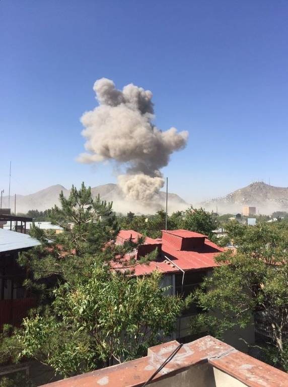 Αφγανιστάν: Μεγάλη έκρηξη στην περιοχή που βρίσκονται οι ξένες πρεσβείες στην Καμπούλ (pics)