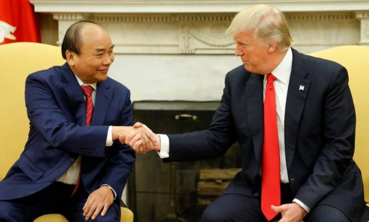 ΗΠΑ και Βιετνάμ υπέγραψαν οικονομικές συμφωνίες αξίας 8 δισ. δολαρίων