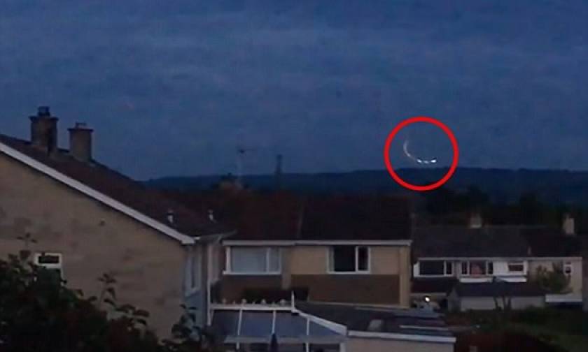 Αναστάτωση στη Βρετανία από μυστηριώδη φώτα στον ουρανό - Νέα εμφάνιση UFO; (vid)