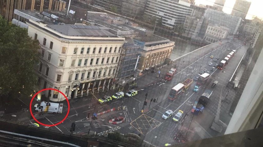 Διπλή τρομοκρατική επίθεση Λονδίνο: Δείτε από ψηλά τη διαδρομή που ακολούθησαν οι δολοφόνοι (Pics)
