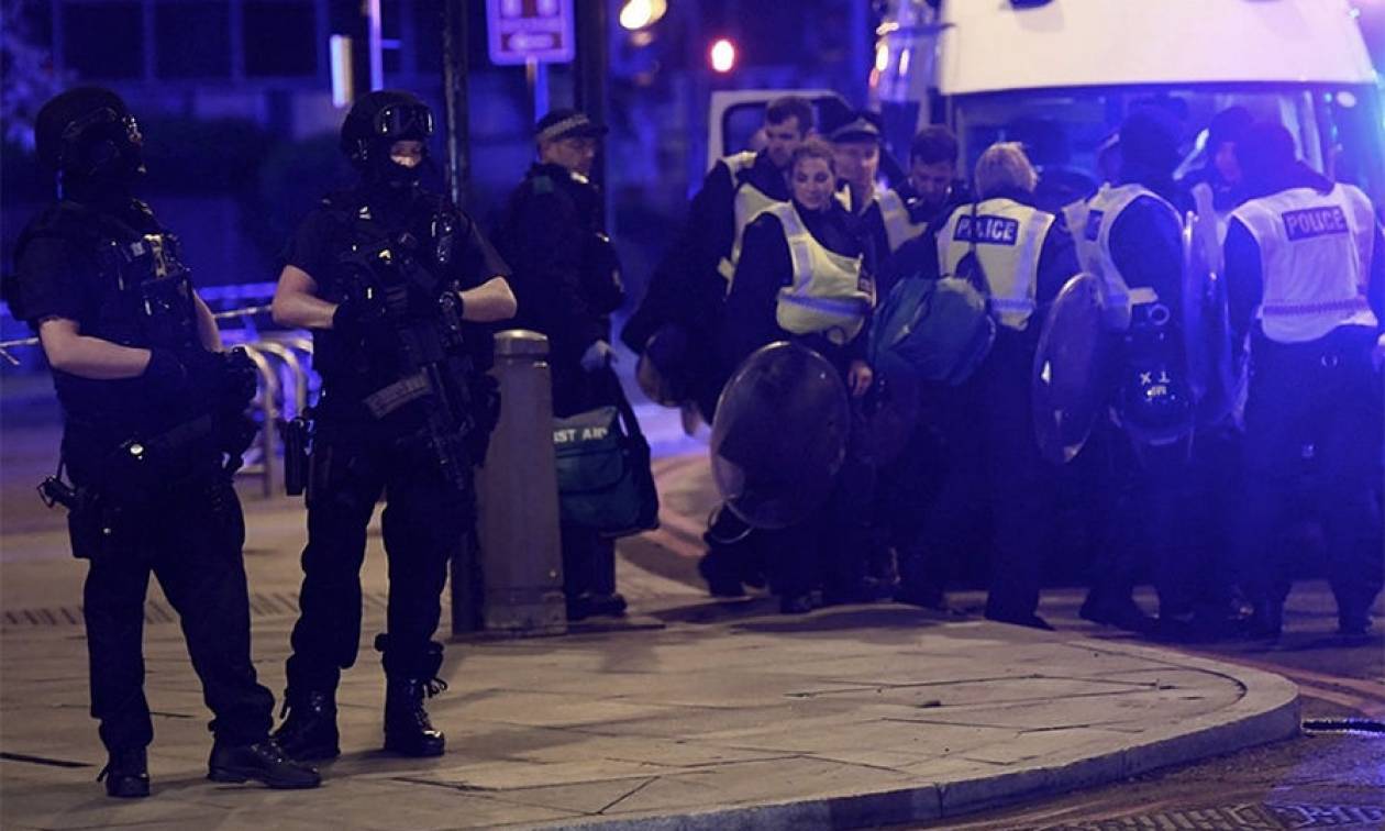 Τρομοκρατικό χτύπημα Λονδίνο: Έρευνα της αστυνομίας σε κτήριο