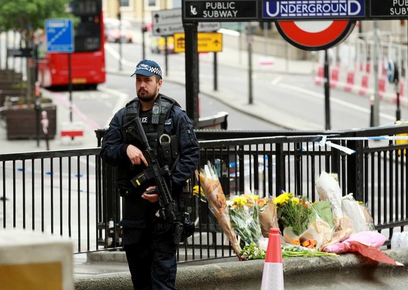 Τρομοκρατική επίθεση Λονδίνο: Το Ισλαμικό Κράτος ανέλαβε την ευθύνη για το μακελειό