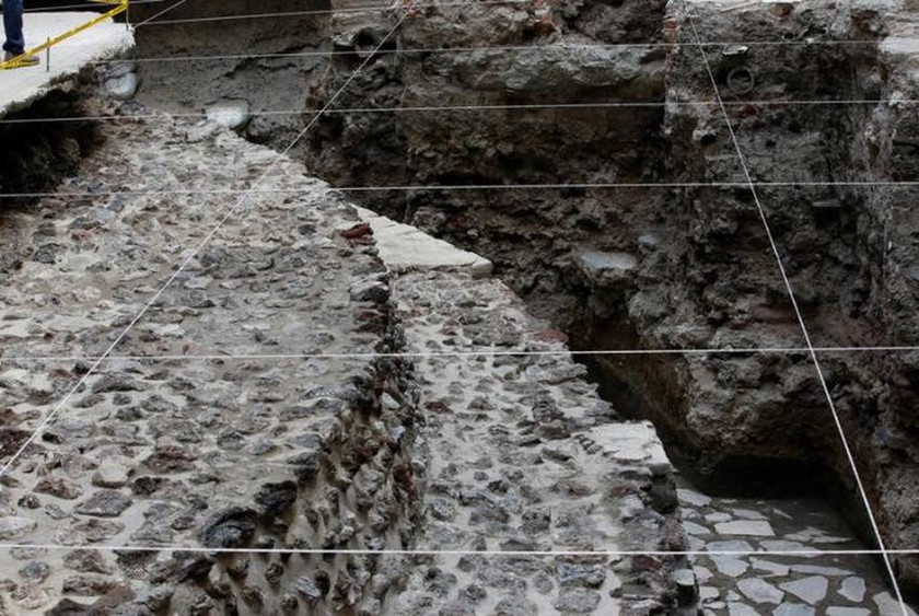 Απίστευτη ανακάλυψη: Βρέθηκε ναός των Αζτέκων στο κέντρο της Πόλης του Μεξικού (pics)
