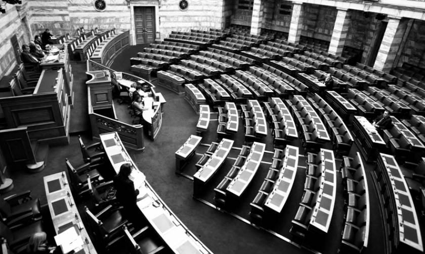 Βουλή: Προς ψήφιση οι πέντε τροπολογίες με τα τελευταία προαπαιτούμενα