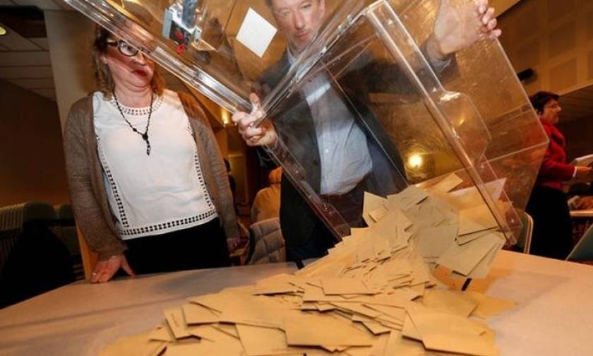 Βουλευτικές εκλογές Γαλλία: Νικητής η... αποχή - Στο 40,75% έφτασε η συμμετοχή