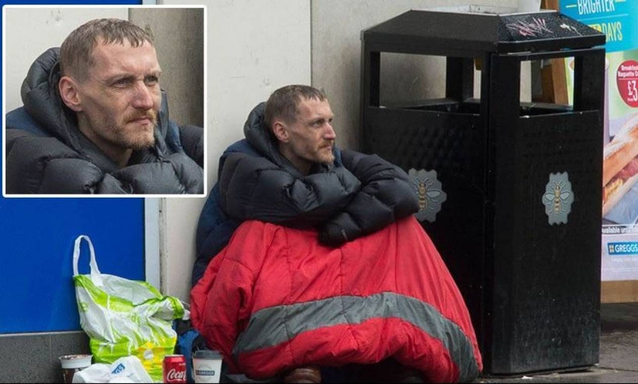 Μάντσεστερ: Παρά τις υποσχέσεις για βοήθεια, ο άστεγοι «ήρωες» συνεχίζουν να ζουν στο δρόμο
