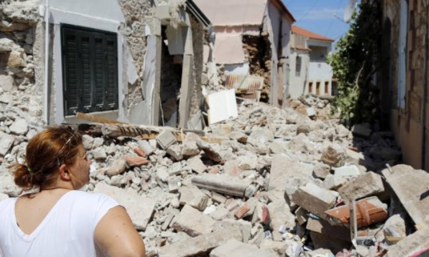 Σεισμός Μυτιλήνη: «ΤΕΛΕΙΩΣΑΜΕ»! Τα συγκλονιστικά λόγια του ιερέα της Βρίσας (vid)