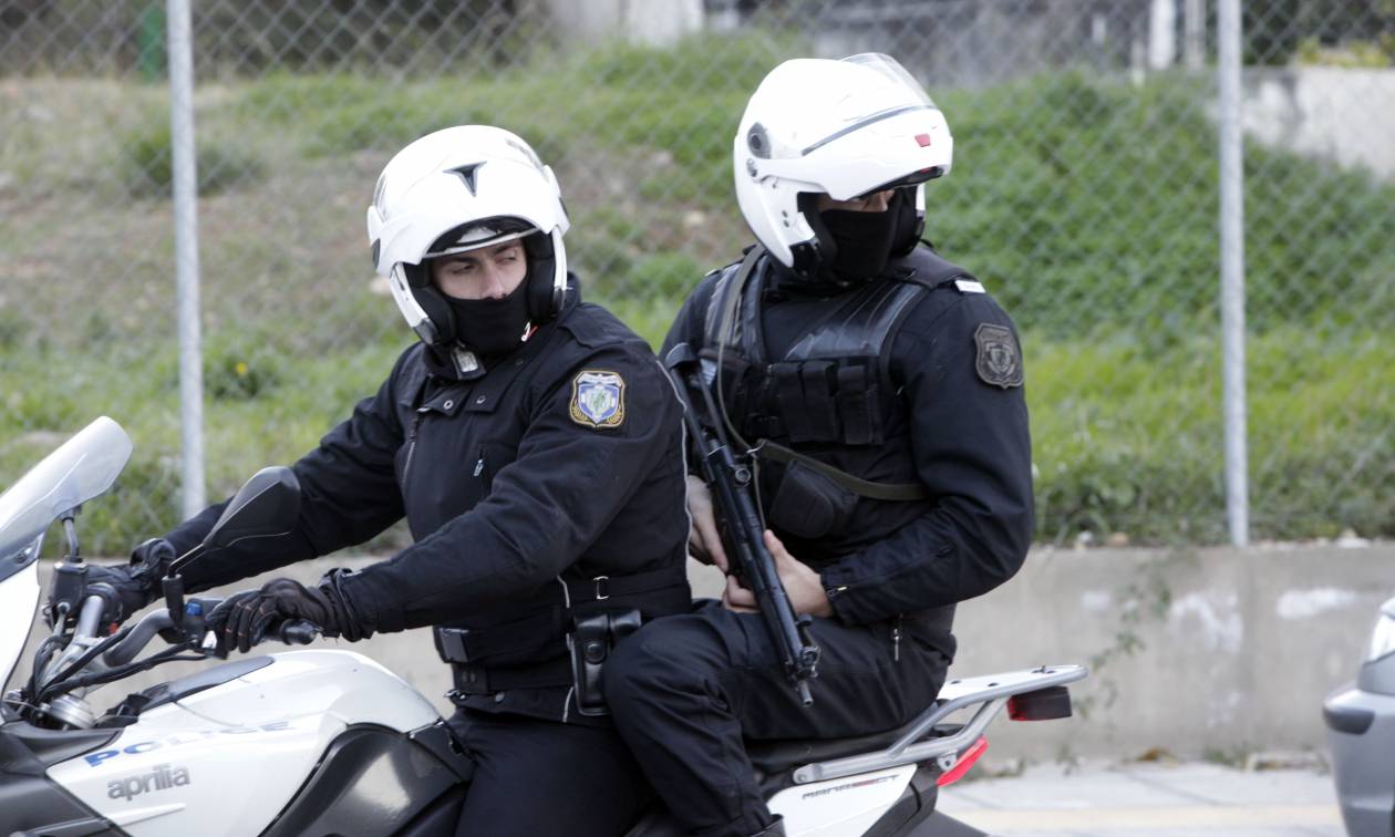 Θεσσαλία: Μεγάλη αστυνομική επιχείρηση για σπείρα διακίνησης ναρκωτικών - Εμπλέκεται επιχειρηματίας