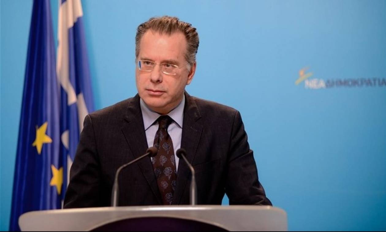 Κουμουτσάκος για την συμφωνία του Eurogroup: «Πολύ λίγα, πολύ αργά»