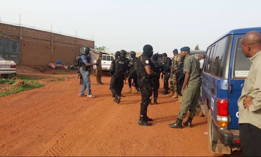 Τρόμος στο Μάλι: Τουλάχιστον δύο νεκροί από ένοπλη επίθεση σε τουριστικό θέρετρο