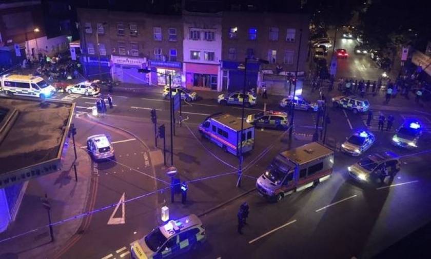 Finsbury Park attack: Man dies as van hits worshippers