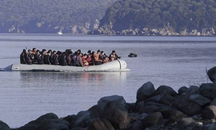 Wooden boat with 120 refugees and migrants located off Karpathos