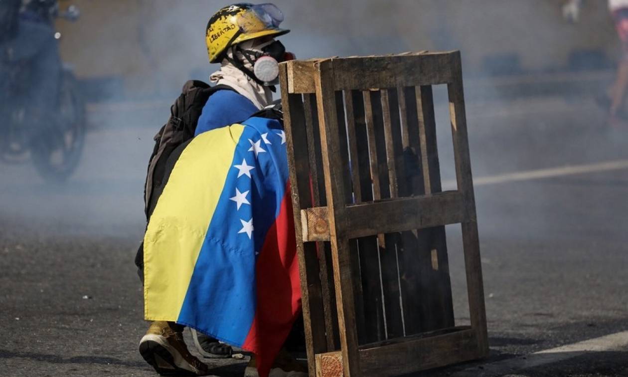 «Φωτιά» στο πολιτικό σκηνικό στη Βενεζουέλα: Παραιτείται ο Αλμάγκρο αν παραιτηθεί και ο Μαδούρο