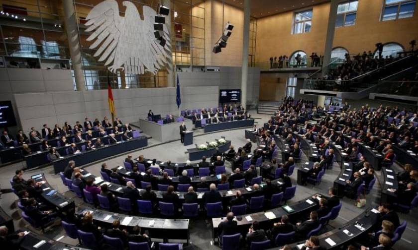 Γερμανική Βουλή: «Πράσινο φως» για την εκταμίευση της επόμενης δόσης προς την Ελλάδα