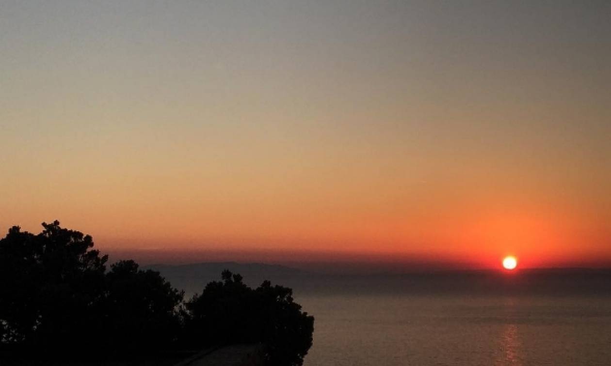 Ποιος σούπερ σταρ «έκλεισε»τις διακοπές του στην Ελλάδα με μια υπέροχη φωτογραφία;