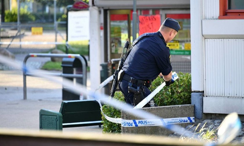 Σουηδία: Τρεις τραυματίες από πυροβολισμούς στο Μάλμε (pics+vid)