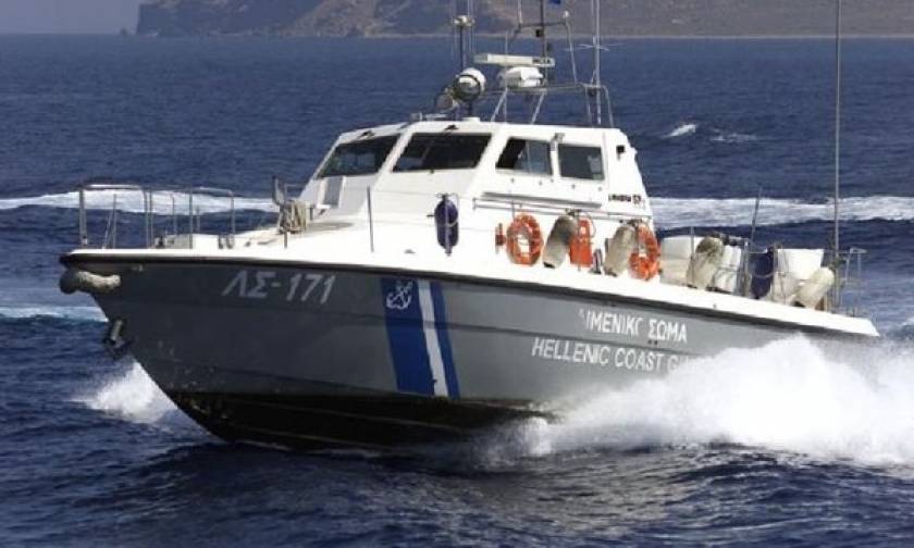 Κερατσίνι: Πτώση αυτοκινήτου στη θάλασσα στην περιοχή «Καρβουνόσκαλα»