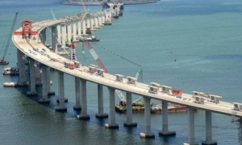 Εντυπωσιακό: Έτοιμο το βασικό τμήμα της μακρύτερης θαλάσσιας γέφυρας στον κόσμο! (pics)