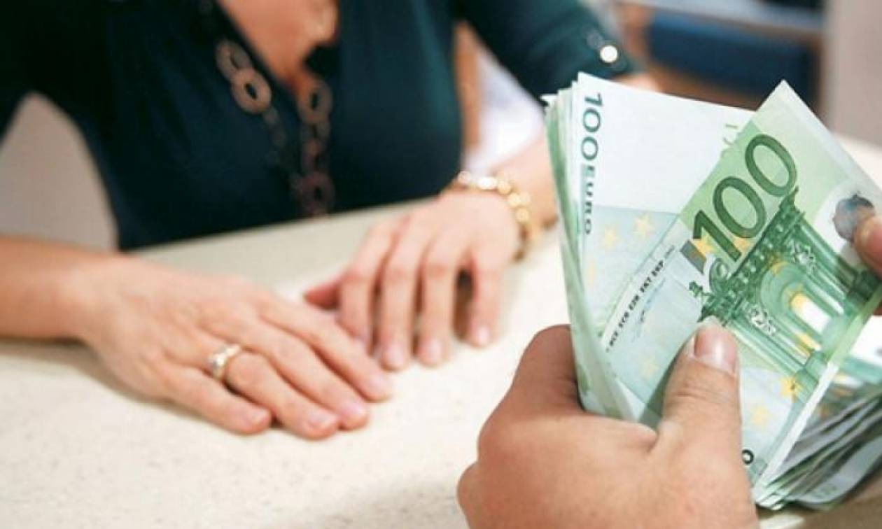 Χαλκίδα: Τραπεζική υπάλληλος προφυλακίστηκε για υπεξαίρεση 5.5 εκατ. ευρώ