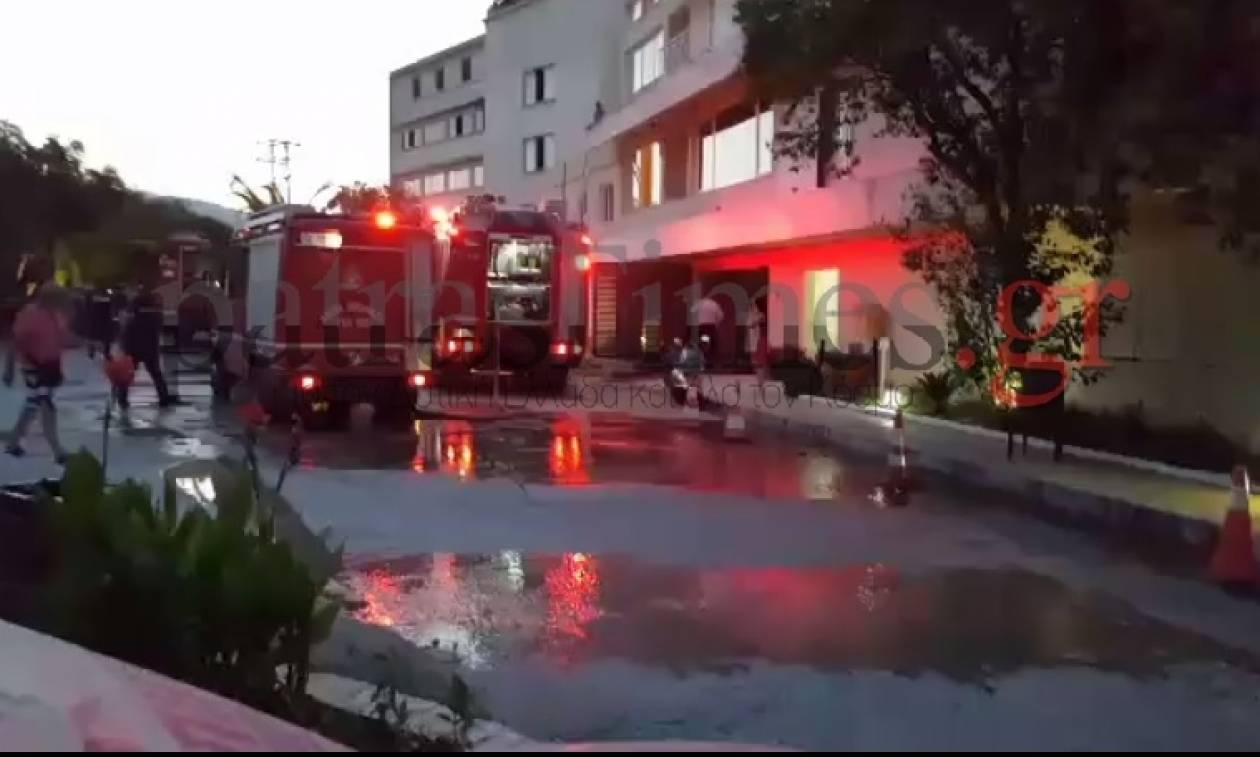 Τρόμος στο Αίγιο: Στις φλόγες ο τρίτος όροφος ξενοδοχείου