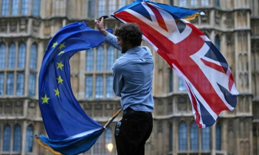 Ευρωπαϊκό Κοινοβούλιο: Φιάσκο οι προτάσεις της Βρετανίας για τους πολίτες της ΕΕ που ζουν στη χώρα