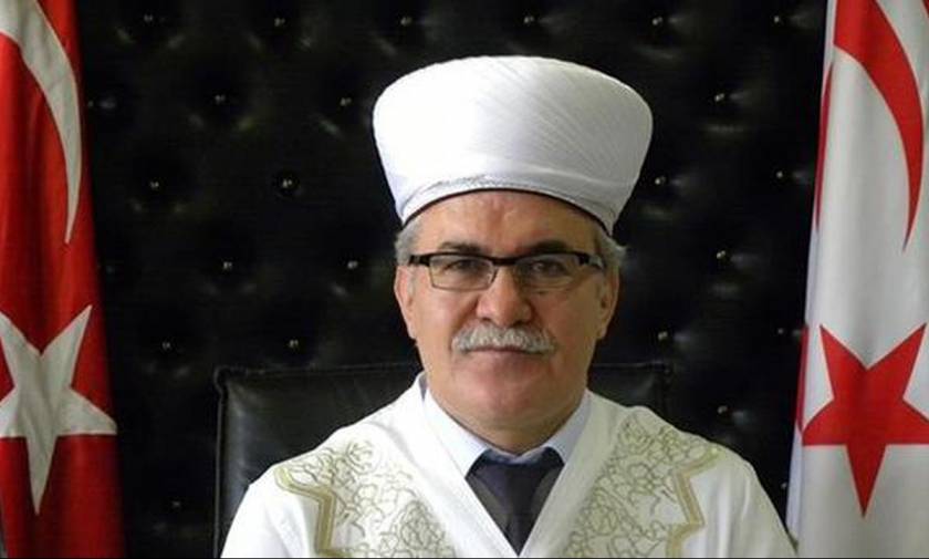 Η «παράνοια» του Ερντογάν συνεχίζεται: Έβαλε να ανακρίνουν τον μουφτή των κατεχόμενων της Κύπρου