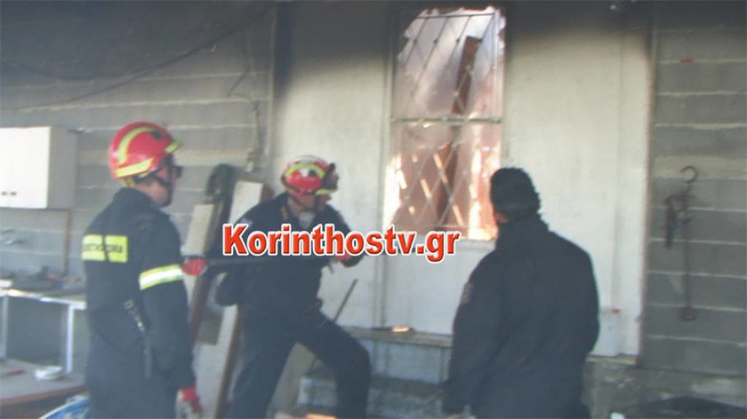 Φωτιά ΤΩΡΑ: Καίγονται σπίτια στο Ζευγολατιό Κορινθίας - Τρεις πυροσβέστες τραυματίες