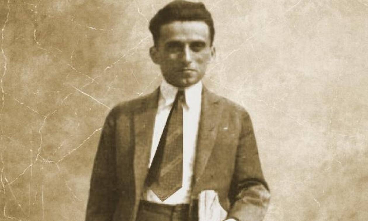 Σαν σήμερα το 1928 αυτοκτονεί ο ποιητής και πεζογράφος Κώστας Καρυωτάκης