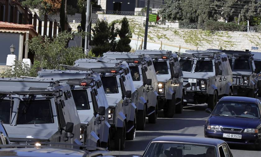 Μυστήριο με δύο νεκρούς από πυροβολισμούς στην πρεσβεία του Ισραήλ