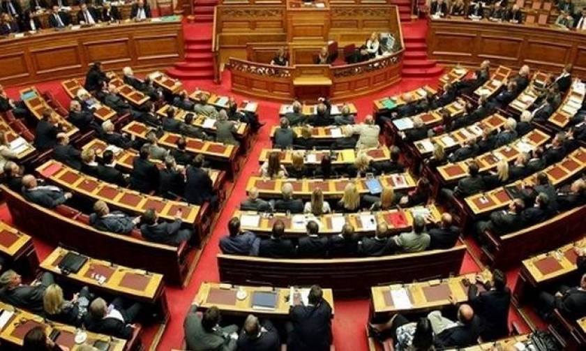 «Στα «κάγκελα» η αντιπολίτευση για το νομοσχέδιο του υπουργείου Οικονομικών