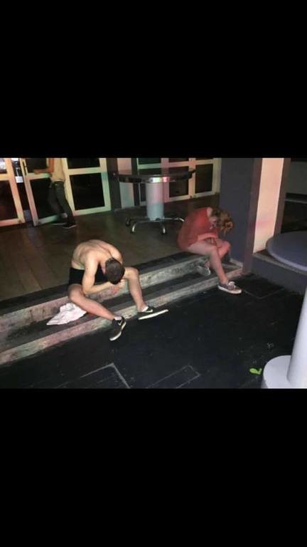 Κάβος: Τα σεξουαλικά όργια με ολόγυμνες και μεθυσμένες τουρίστριες στην Κέρκυρα που έγιναν viral