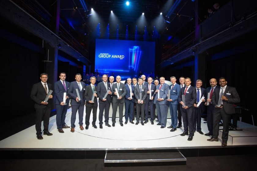 Η Bridgestone παραλαμβάνει το Βραβείο Καινοτομίας & Τεχνολογίας του Ομίλου Volkswagen Group