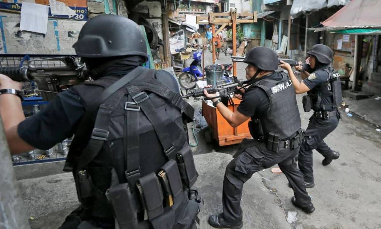 Σοκ στις Φιλιππίνες: Αστυνομικοί άνοιξαν πυρ και σκότωσαν δήμαρχο μέσα στο σπίτι του