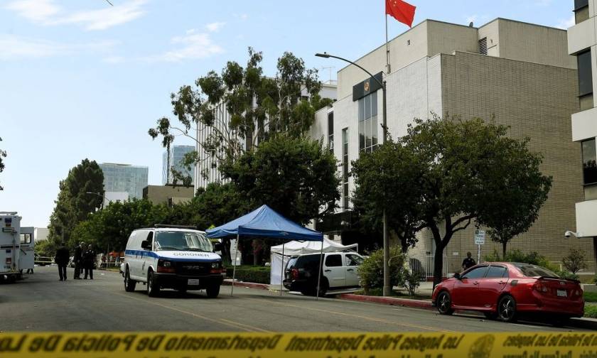 Λος Άντζελες: Ένοπλος επιτέθηκε εναντίον του προξενείου της Κίνας και στη συνέχεια αυτοκτόνησε
